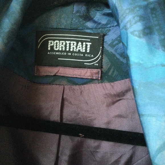 Portrait lined raincoat - Picture 4 of 4